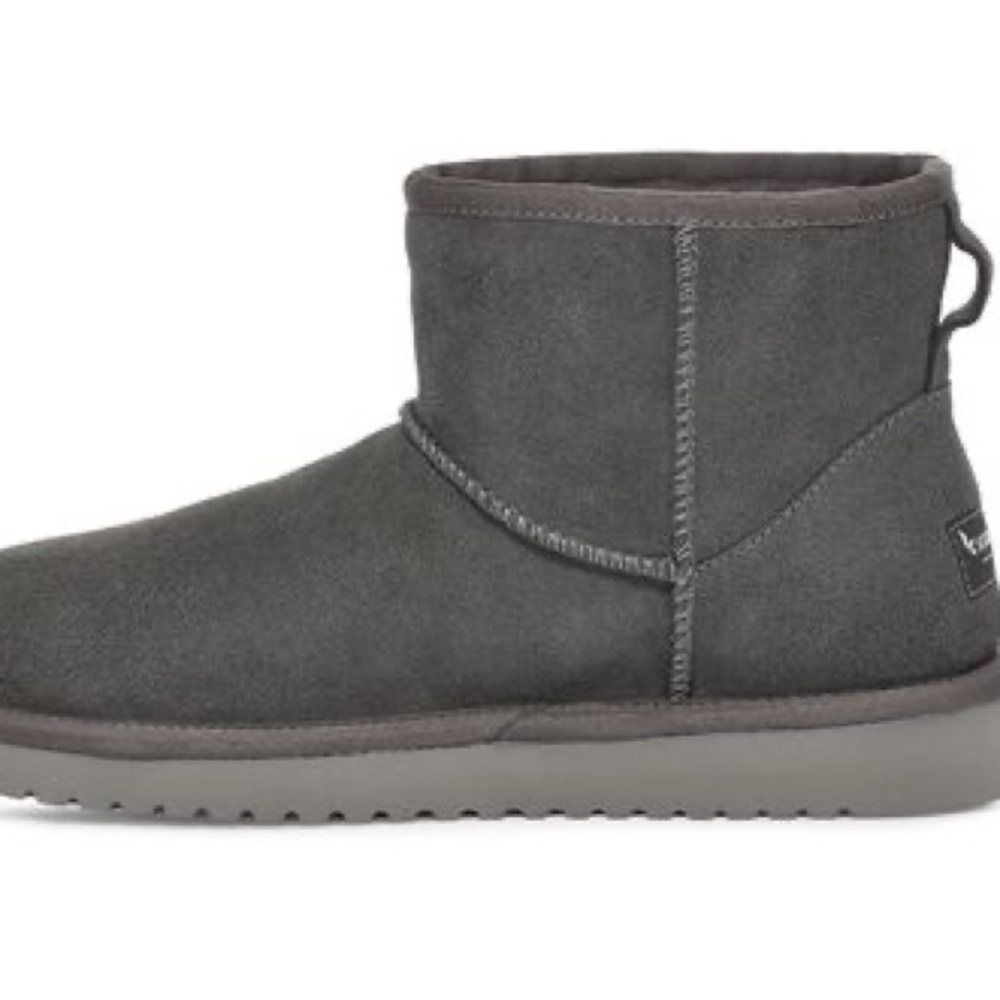Koolaburra by Ugg Koola mini II New in box! Box is damaged